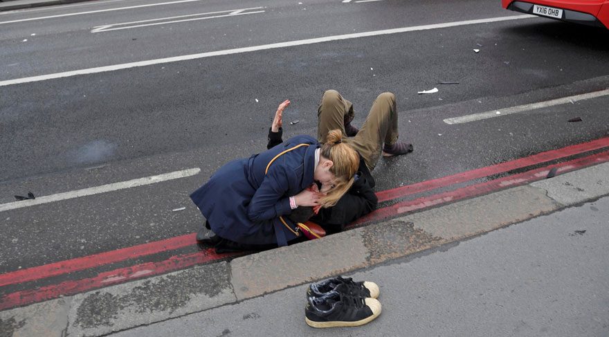 İngiltere'nin başkenti Londra'yı kana