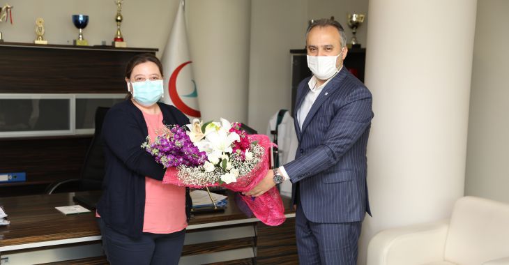 Büyükşehir Belediye Başkanı Alinur Aktaş, Bursa’da koronavirüs tedavisi gören ve