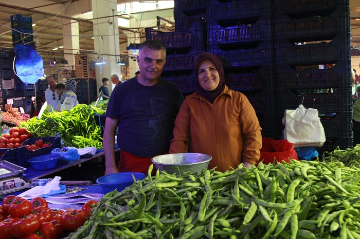 Pazarcı Esnafı Tezgâh Açmakta