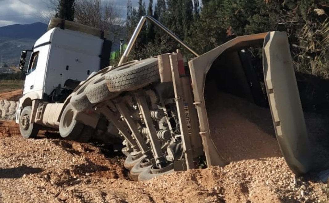 Orhangazi’de Gölyaka yolu yolu