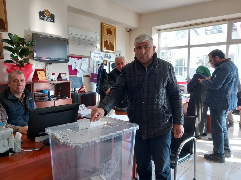 Orhangazi’de mahalle muhtarlık binalarında