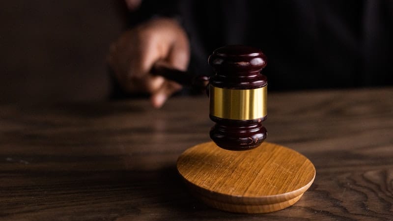 Ünlü kişinin verdiği poz sosyal medyada büyük yankı uyandırdı. Orijinal