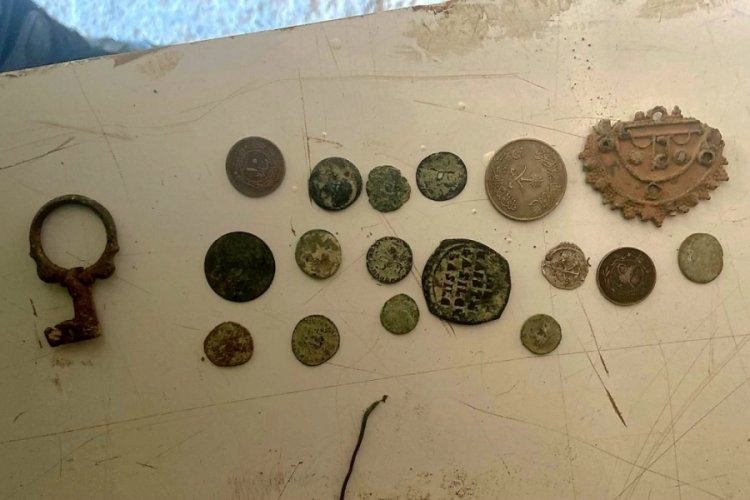 İznik ilçesinde, bir hobi bahçesinde kaçak kazı yapılmasına ilişkin gözaltına