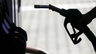 &nbsp; Otogazda indirim, motorinde zam bekleniyor. Sektör kaynaklarından edilinilen bilgilere göre otogaz grubunda yarından geçerli olmak