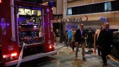 Yalova’daki özel bir hastanenin acil servis katında meydana gelen yangın