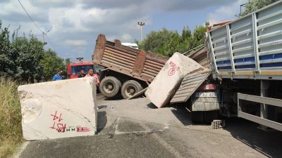 Orhangazi’de Akharem Mahallesi altında İznik yolu üzerinde meydana gelen trafik