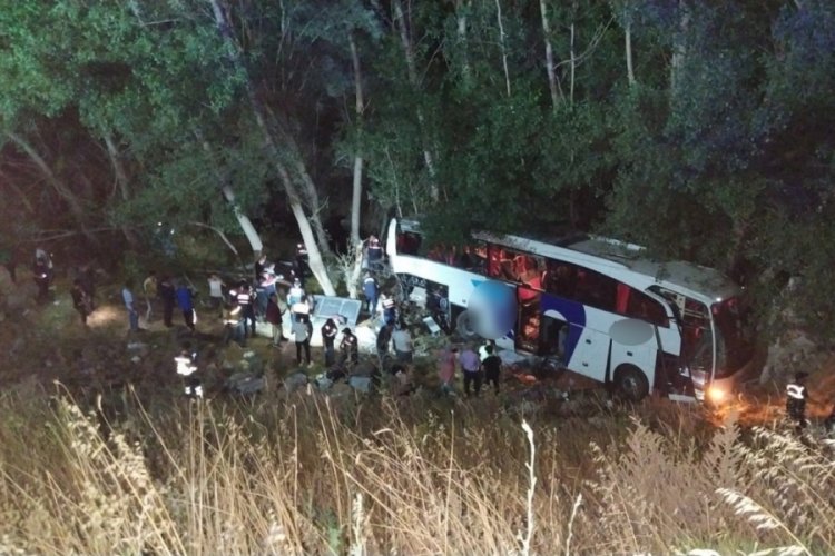Yozgat’ın Sorgun ilçesinde yolcu otobüsü şarampole uçtu, ilk belirlemelere göre