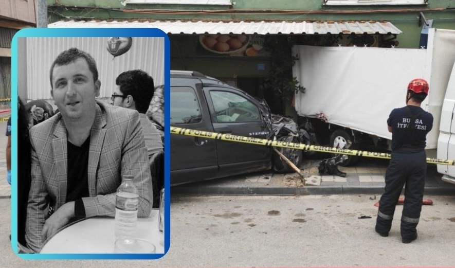 Gemlik ilçesinde hafif ticari aracın park halindeki kamyonete çarptığı kazada,