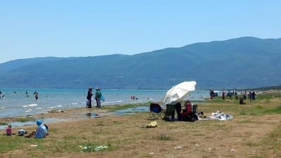 Bursa’da  İznik Gölü kıyısındaki plaj ve kamplar ile Mudanya, Karacabey