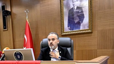 Bursa Büyükşehir Belediye Başkanı Alinur Aktaş, tarım alanlarında sayıları giderek