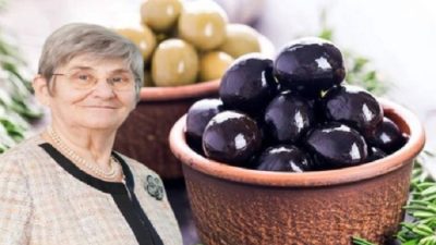 Prof. Dr. Canan Karatay, sofralarımızdan eksik olmayan zeytinin yanlış yendiğine