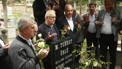 Orhangazi’ye 20 yıl boyunca hizmet etmiş ve her kesim tarafından