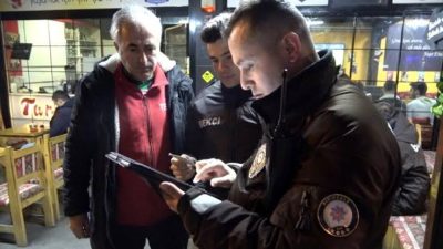 Orhangazi’de ilçe emniyeti tarafından, ilçe genelinde yapılan uygulamalar sırasında, kimlik