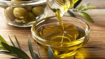 Gerçek zeytinyağının rengi nasıl olmalı, iyi kalite zeytinyağı nasıl anlaşılır? Zeytinyağı donar mı,