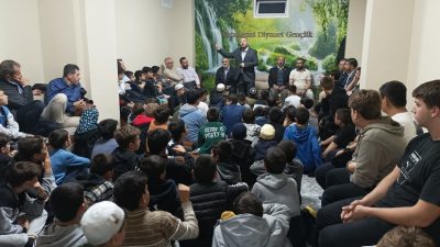 Orhangazi Müftülüğü, “Gençliğe Değer” buluşmaları programlarını sürdürüyor. Müftülük önceki akşam