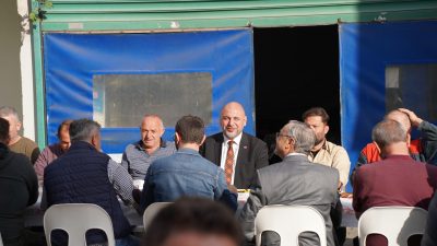 Orhangazi Belediye Başkanı Bekir Aydın, Kapalı Pazar Yeri çevresinde faaliyet