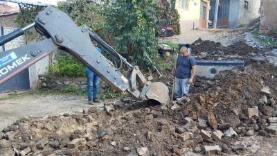 Orhangazi Heceler Mahallesinde alt yapı çalışmaları kapsamında, kanalizasyon ve içme