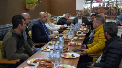 Belediye Başkanı Bekir Aydın, geleneksel hale getirdiği bölgesel esnaf buluşmalarına