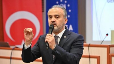 Bursa Büyükşehir Belediye Başkanı Alinur Aktaş, "5.1 büyüklüğünde gerçekleşen depremden