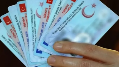 Ehliyet almak için yaş sınırını bekleyenleri sevindirecek bir gelişme yaşandı.