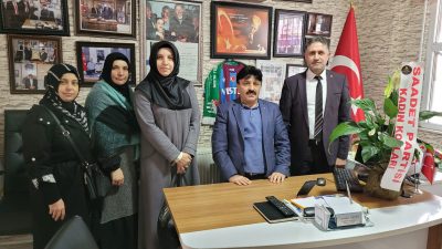Saadet Partisi ilçe yönetimi, kadın kolları ile birlikte 3 Aralık