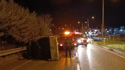 Bursa’nın Orhangazi ilçesinde meydana gelen trafik kazasında pikap model bir