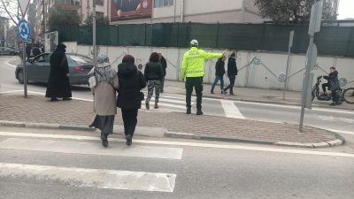 Bursa’nın Orhangazi ilçesinde ilçe emniyet müdürlüğüne bağlı trafik ekipleri tarafından