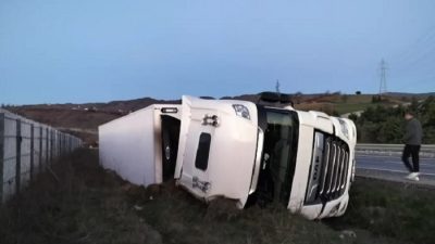 Yalova-Orhangazi Karayolu, Süpürgelik Mevkiinde meydana gelen trafik kazasında Yalova yönünden