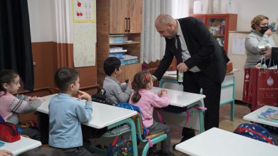 Orhangazi Belediye Başkanı Bekir Aydın, İlçe Sağlık Müdürlüğü tarafından düzenlenen