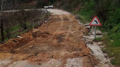Bursa’nın Orhangazi ilçesi ile Yenisölöz Mahallesini birbirine bağlayan yol ,
