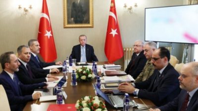 Cumhurbaşkanı Recep Tayyip Erdoğan başkanlığında İstanbul’daki Dolmabahçe Çalışma Ofisinde güvenlik