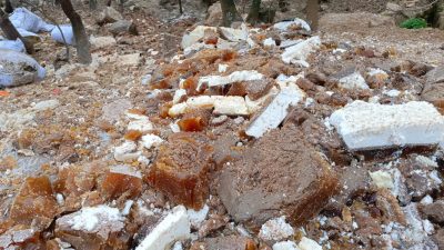 Bursa'nın Orhangazi ilçesinde ki ormanlık bir araziye dökülen çok miktarda