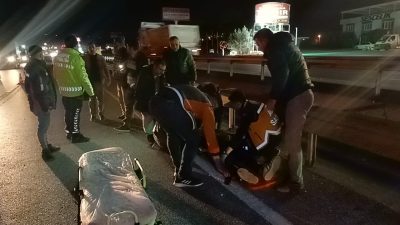 
Bursa'nın Orhangazi ilçesinde meydana gelen kazada ana yol üzerinde seyir
