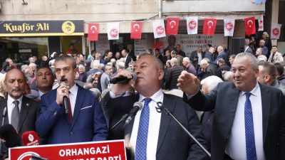 Demokrat parti İstanbul Milletvekili Cemal Enginyurt, yerel seçim çalışmaları kapsamında