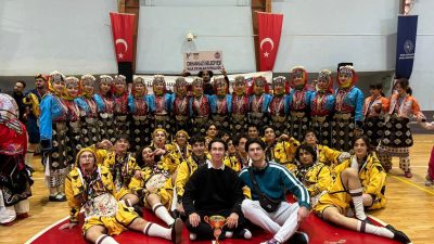 
Orhangazi'nin genç yetenekleri, 2024 Türkiye Halk Oyunları Federasyonu'nun düzenlediği kulüpler