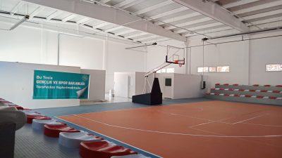 Orhangazi Belediyesi, spor alanında yaptığı yatırımları hızlandırdı. Belediye, Arapzade Mahallesi'ndeki