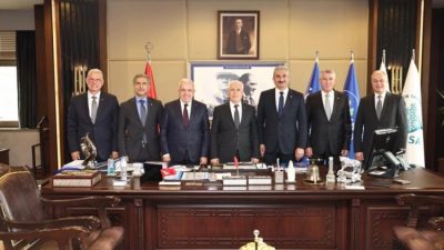 Bursa Büyükşehir Belediye Başkanı Mustafa Bozbey, CHP'li ilçe belediye başkanlarını
