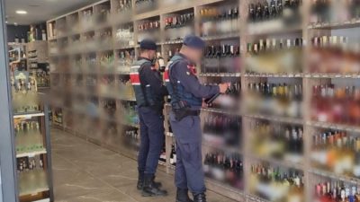 Bursa İl Jandarma Komutanlığı ekipleri tarafından, kaçak ve sahte alkollü