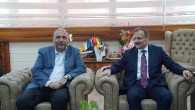 Önceki dönem Başbakan yardımcısı Ak Parti Bursa milletvekili Hakan Çavuşoğlu