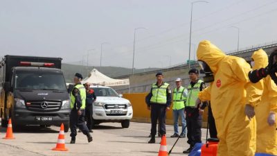 Orhangazi - Bursa yolu üzerinde Jandarma ve Afad ekipleri 