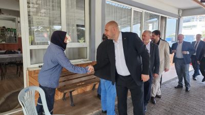 Orhangazi Belediye Başkanı Bekir Aydın, bayramın coşkusunu çevre mahallelerini de