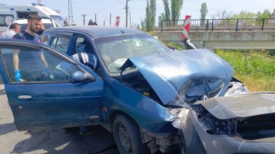 Bursa'nın Orhangazi ilçesinde meydana gelen trafik kazasında tahliye yol ayrımında
