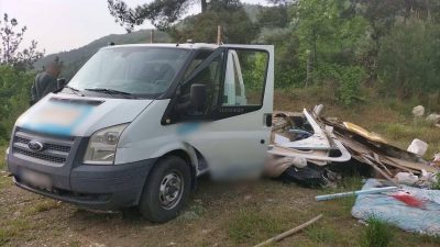 Bursa il Jandarma komutanlığına bağlı JASAT ekipleri, bir kamyonet dolusu