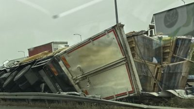 Gebze - Orhangazi - İzmir otoyolu Selçukgazi tüneli yakınlarında meydana