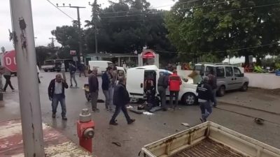 Orhangazi İznik yolu üzeri Boyalıca mahallesinde, virajı alırken ıslak yolda