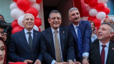 Özgür Özel, Bursa ile yaptığı görüşmeye istinaden dün akşam canlı