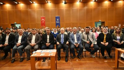 Göreve gelişinin ardından toplumun tüm kesimleriyle bir araya gelen Bursa