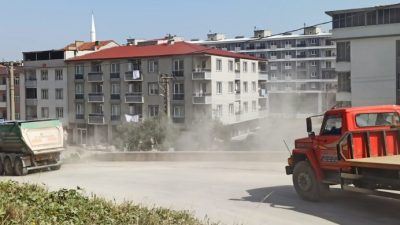 Bursa'nın Orhangazi ilçesinde  Hürriyet mahallesinin en büyük sorunu olan ve