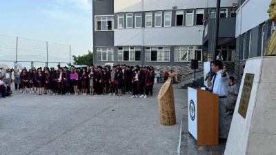 Orhangazi Çok Programlı Anadolu Lisesi mezuniyet töreni, coşku ve gurur