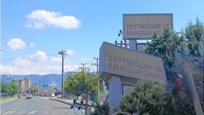 Bursa'nın Orhangazi ilçesinin girişinde bulunan zeytinciler ve balıkçılar çarşısına ait